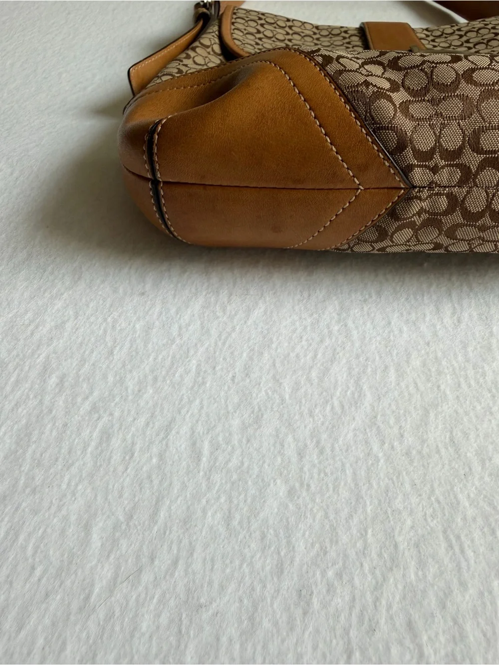 Vintage Coach Soho Signature Flap Shoulder Bag 6376 Khaki Jacquard Y2K leather